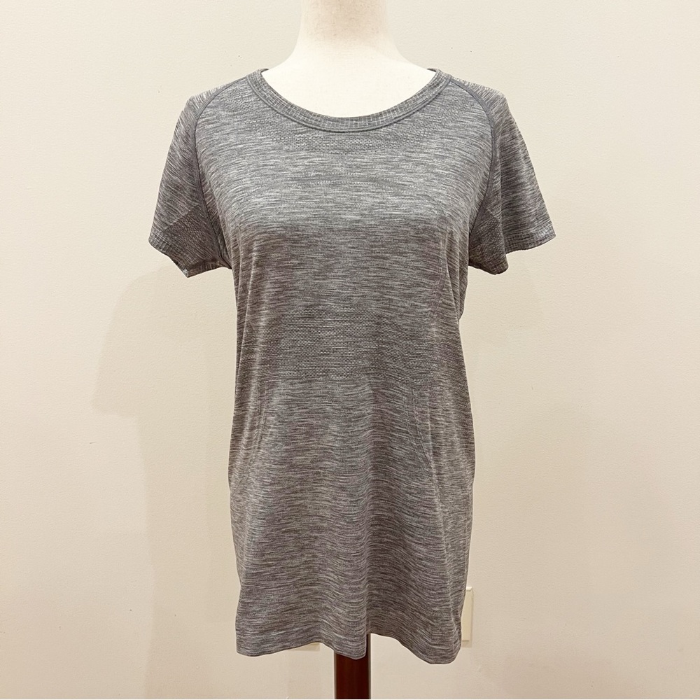 Lululemon Shirt Womens 12 Gray Swiftly Tech Short Sleeve Longline Stretch Gym